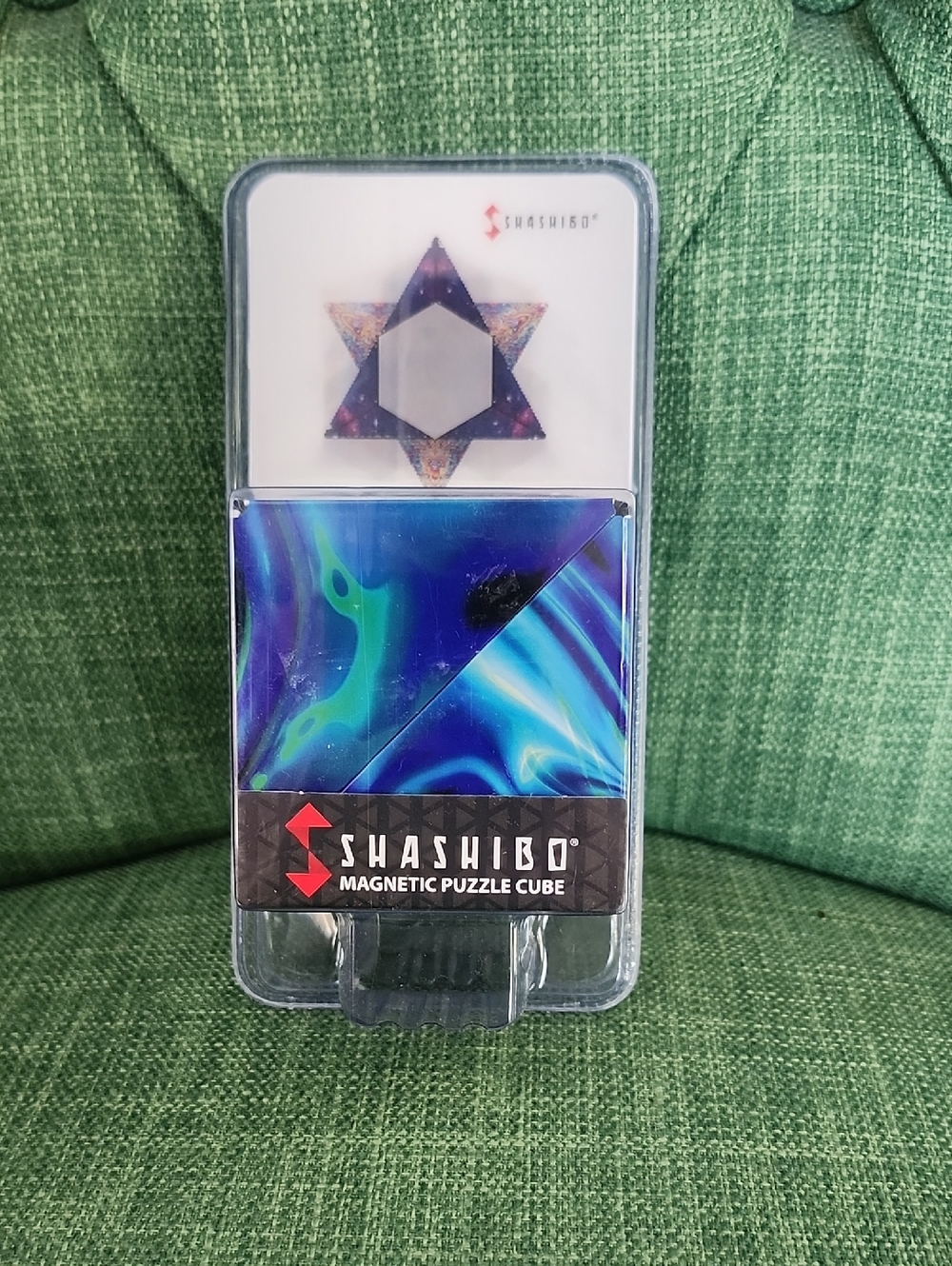 SHASHIBO Magnetic Puzzle Cube - Blue/Green Swirl